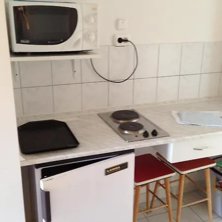 アパートホテル Kosztolanyi Apartmanhaz バラトンフレド